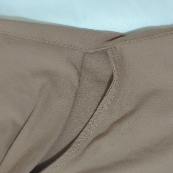 A&F Long Sleeve Double Layered Seamless Cutout Bodysuit, Color Tan Size S - Picture 10 of 16